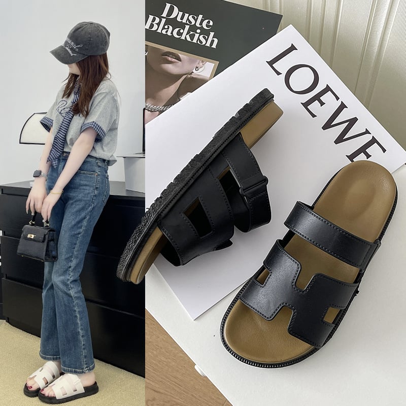 Női római szandál nyár 2025 — retro vastag talp, egypántos pánt, PVC felsőrész, PVC belső, PVC talp