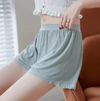 Γυναικεία Ice-Silk σορτς ασφαλείας – άνετη εφαρμογή, μεσαία μέση, αντιδιαφανή, πολυεστερικός πλεκτός ύφασμα