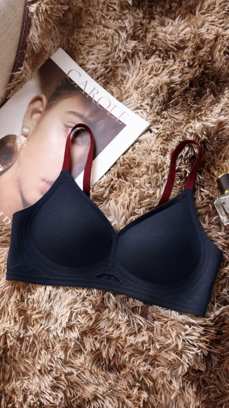 Gademe αδιάβροχο λατεξ σουτιέν χωρίς ραφές, push-up, σταθερές διπλές τιράντες, πίσω κούμπωμα τριών σειρών, λεπτές molded cups