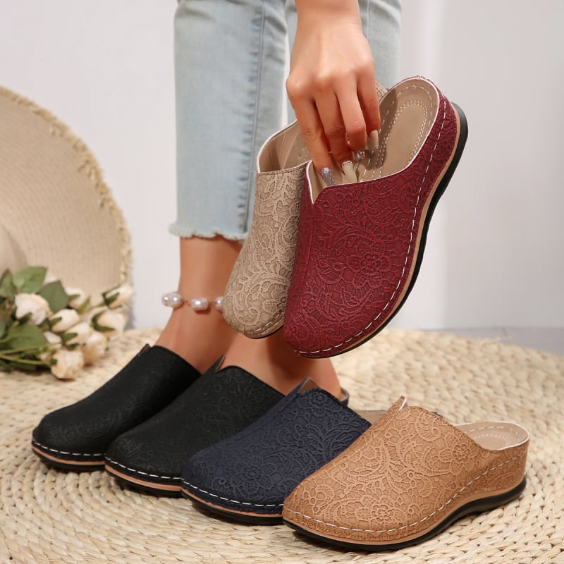 Papuče s zatvorenim prstom i izvezenim dizajnom, debela gumena potplata, PU gornji dio i PU podstava