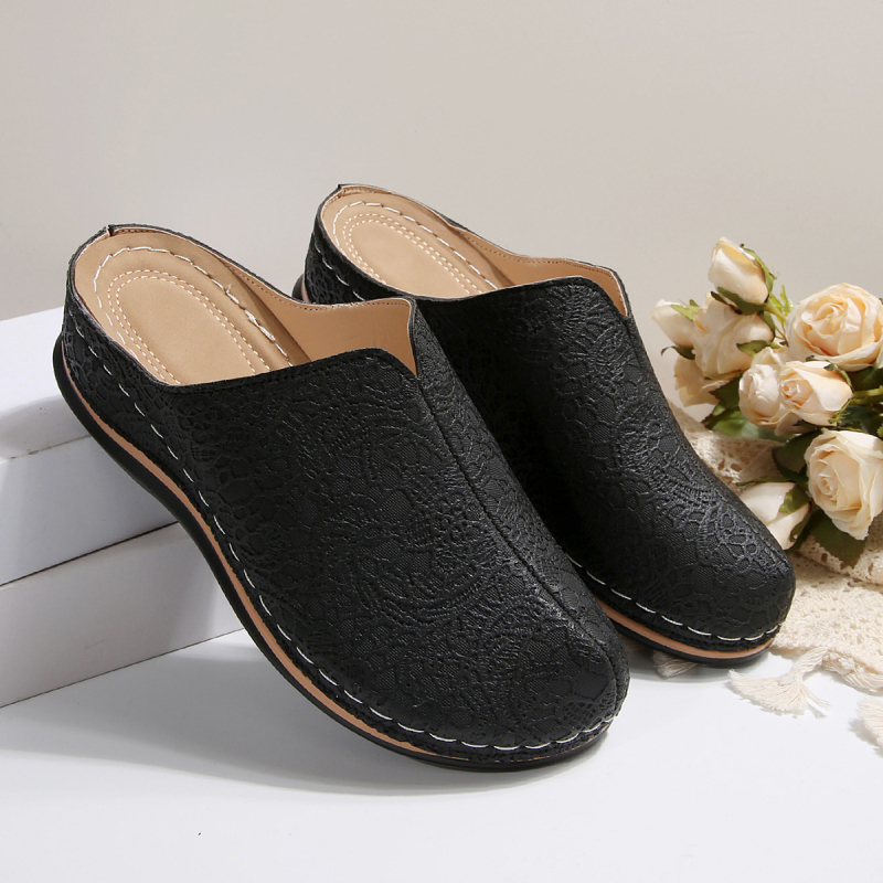 Papuče s zatvorenim prstom i izvezenim dizajnom, debela gumena potplata, PU gornji dio i PU podstava