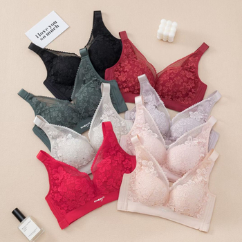 Безжичен сутиен с 3/4 чашки, тънки формовани чашки, без метална подпора, фиксирани двойни презрамки, закопчаване отзад с четири реда куки