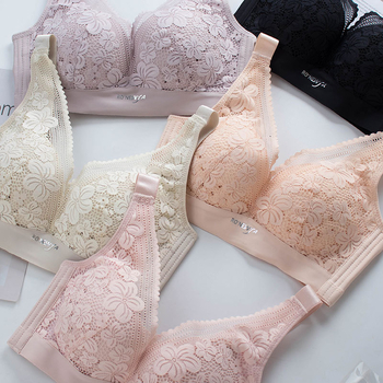 Безжичен сутиен с 3/4 чашки, тънки формовани чашки, без метална подпора, фиксирани двойни презрамки, закопчаване отзад с четири реда куки