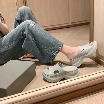 Женски EVA плажни джапанки, 7 см дебела подметка, ултра меки, луксозен летен стил за ваканционни дни, кръгъл нос, без подплата — пролет 2025