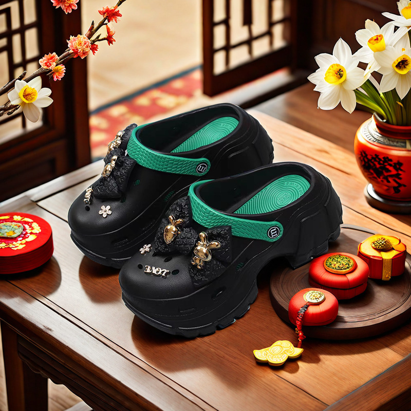 Női platformos lyukas cipő, vastag EVA talppal és felsőrésszel, csúszásmentes, nyári strandcipő