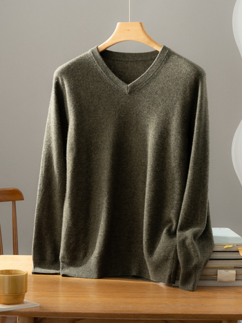 Lukasa кашмирен пуловер с V-образно деколте, свободен силует, дълги ръкави, 30–35% кашмир