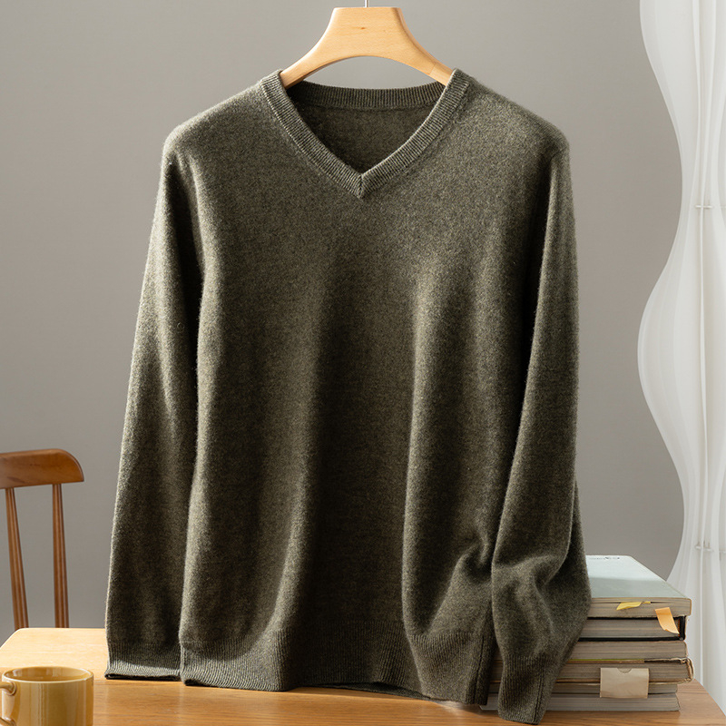 Lukasa кашмирен пуловер с V-образно деколте, свободен силует, дълги ръкави, 30–35% кашмир