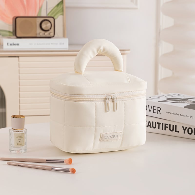 Geantă Stef Cloud din nylon pentru cosmetice – formă cubică, multifuncțională pentru machiaj, igienă și călătorii