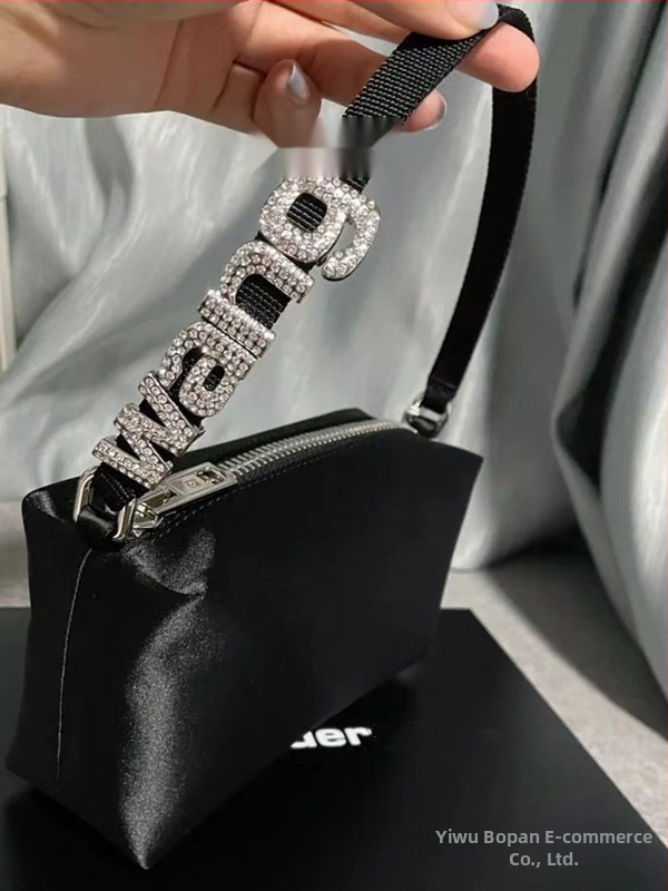 Клъч чанта Bopan, унисекс стил, пролет 2024, мека конструкция, триизмерна външна форма, вътрешен джоб за телефон