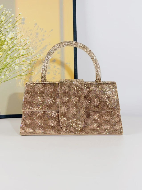 Дамска чанта с диамантен патч, магнитно закопчаване, полиестерова подплата, за ежедневна употреба, Пролет 2025