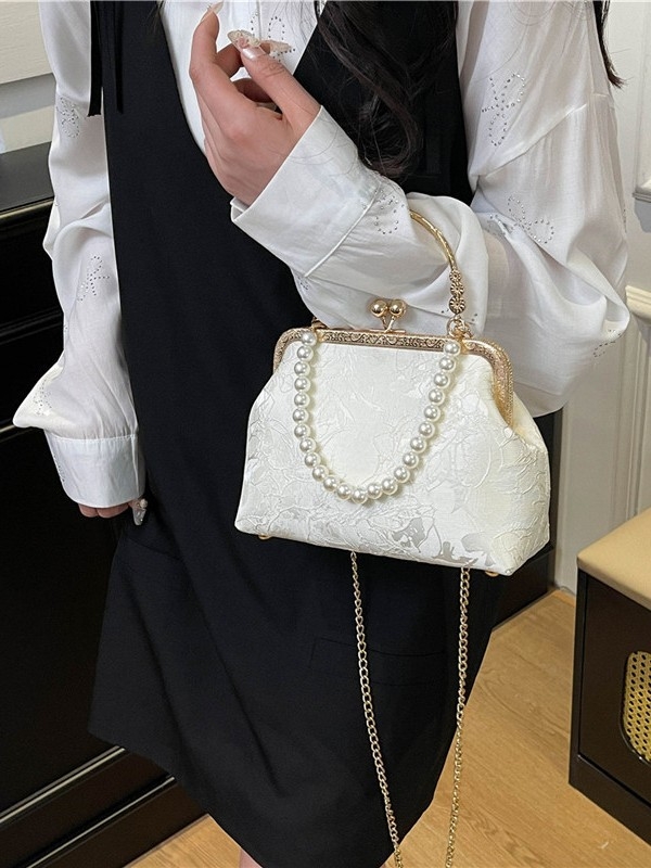 Чанта през рамо с литературен национален стил, композитен плат, хоризонтална квадратна форма, метална рамкова закопчалка, подплата от полиестер, джоб за идентификационна карта