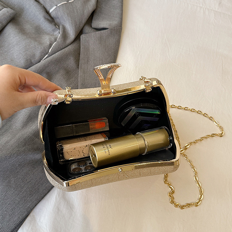 Večernja torbica s jednim ramom, kvadratna crossbody torba, PVC, zatvarač, unutarnji pretinci za telefon i ID, ulični stil, jesen 2024