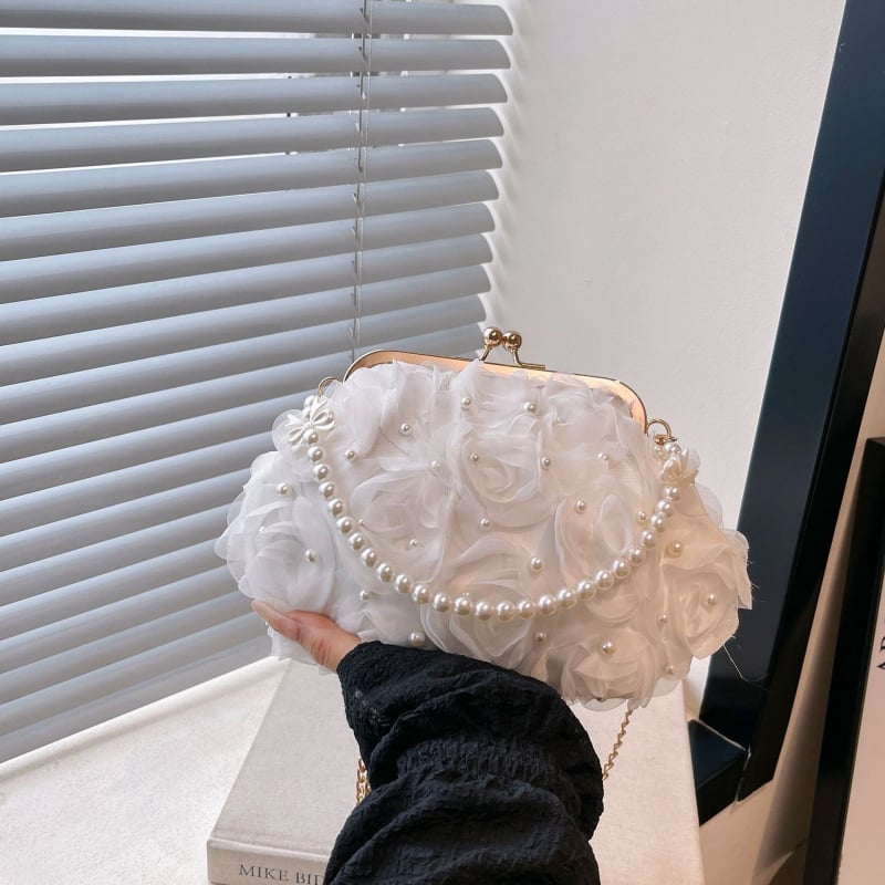 Čipkasta mrežasta clutch torba, oblik školjke, zatvaranje klipom, podstava od sintetičke kože, unutarnja džep sa zatvaračem, jedna naramenica