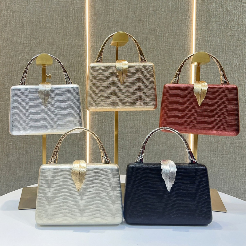 Torba CL3202 — PU, kvadratna, otvoreni gornji dio, unutarnji džep za telefon, jedna naramenica