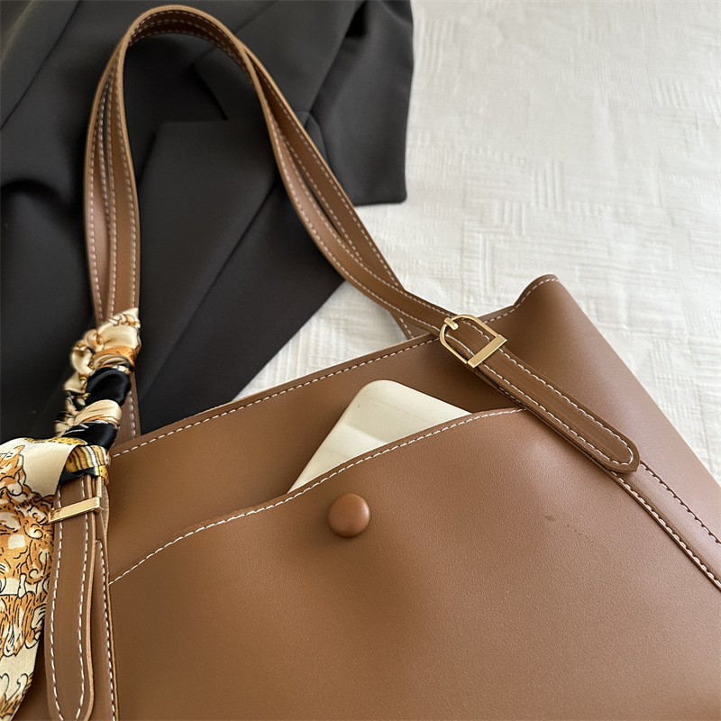 Notelli PU Tote torba — ulični stil, dvije naramenice, zatvarač, kvadratni oblik, džep za telefon, podstava od poliestera