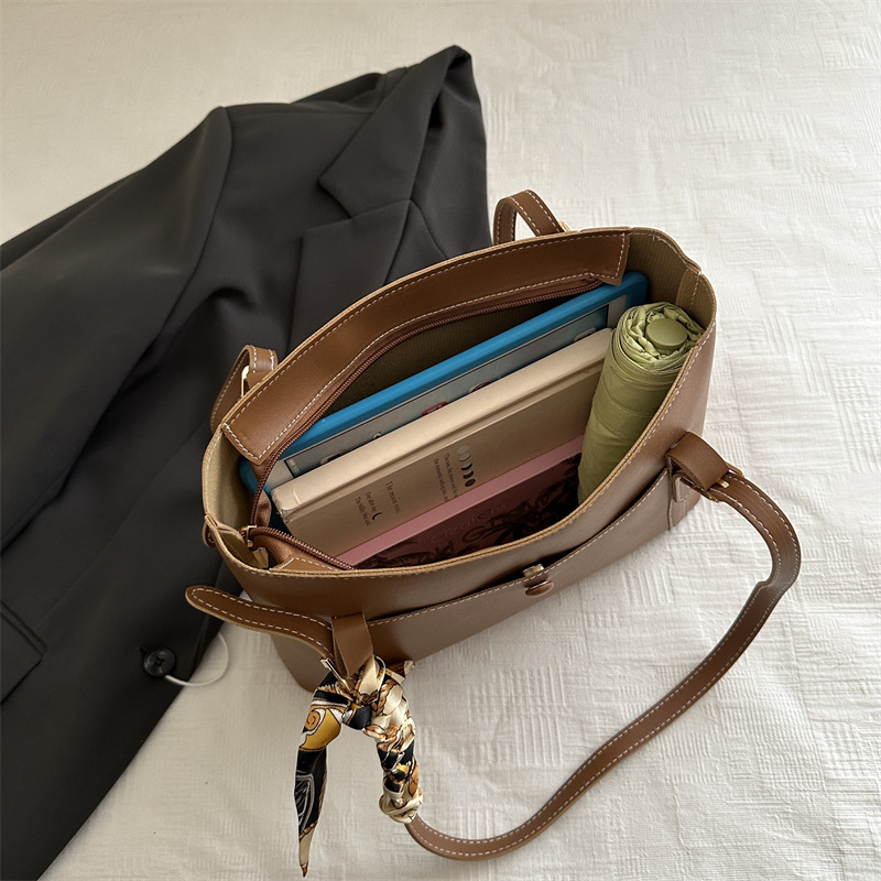 Notelli PU Tote torba — ulični stil, dvije naramenice, zatvarač, kvadratni oblik, džep za telefon, podstava od poliestera