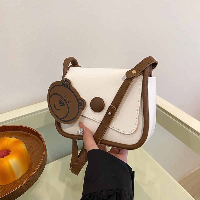Ženska crossbody torba, korejski stil, gradski minimalistički dizajn, PU koža, horizontalno kvadratni oblik, magnetska kopča, džep za telefon
