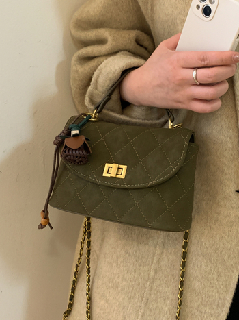 PU crossbody torbica, gradski minimalistički stil, horizontalni kvadratni oblik, zaključavanje lokkom, unutarnja džep sa zip zatvaračem
