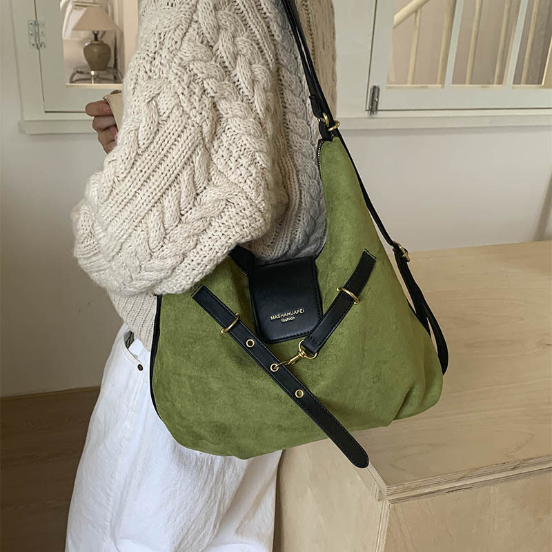 Unisex PU Tote torba, velika kapaciteta, vodoravni kvadratni oblik, zatvarač, podstava od poliestera, džep za telefon, trodimenzionalni dizajn, pogodna za slobodno vrijeme putovanja, Zima 2025