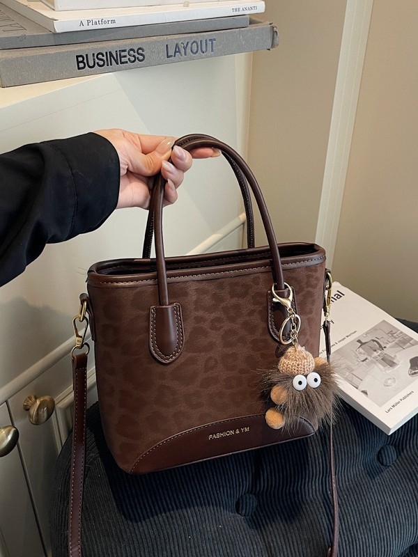 Ženska PU bucket torba, gradski minimalistički stil, crossbody dizajn preko ramena, zatvaranje na zip, unutarnja džep za mobitel, jedna naramenica.