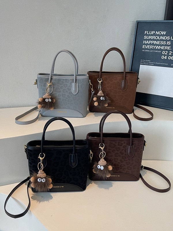 Ženska PU bucket torba, gradski minimalistički stil, crossbody dizajn preko ramena, zatvaranje na zip, unutarnja džep za mobitel, jedna naramenica.