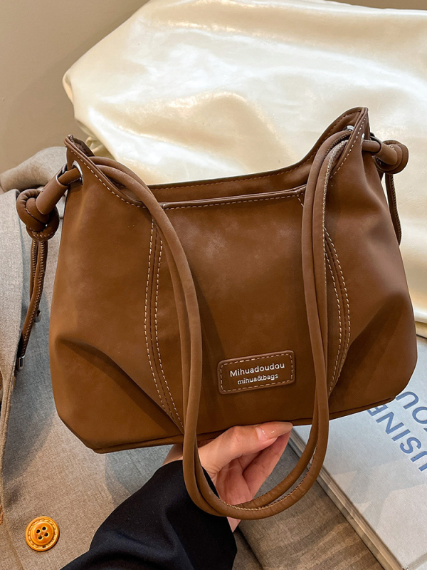 PU crossbody torba, gradski minimalistički stil, vertikalni kvadratni oblik, zatvaranje zipom, laminirana unutarnja džep