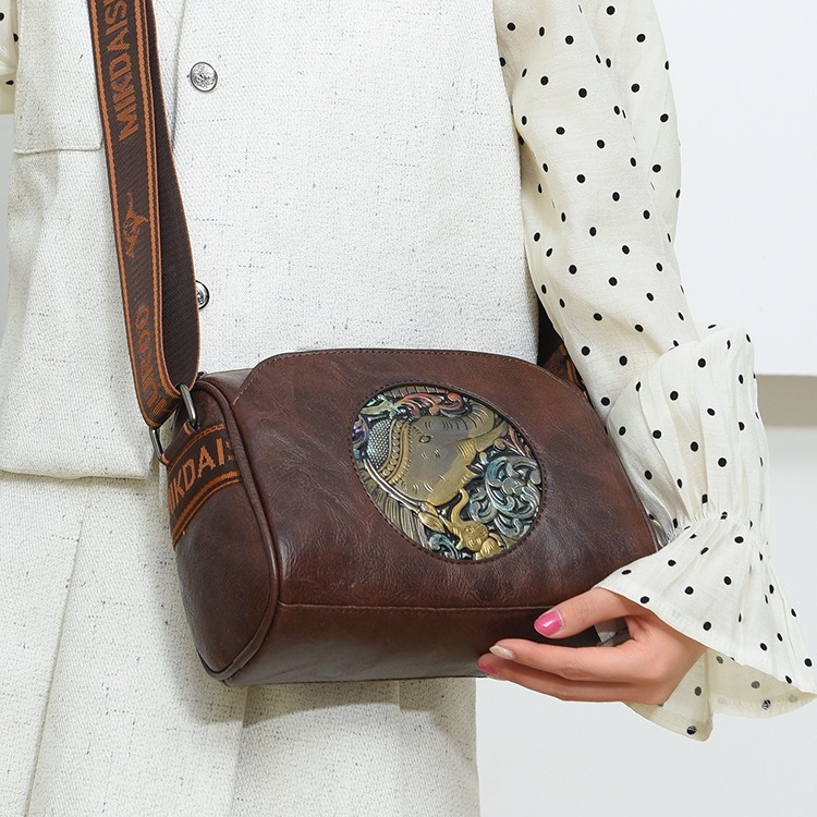 Ženska PU crossbody torbica, Envelope Pack stil, horizontalni kvadratni oblik, zatvaranje zatvaračem, unutarnja džep sa zipom