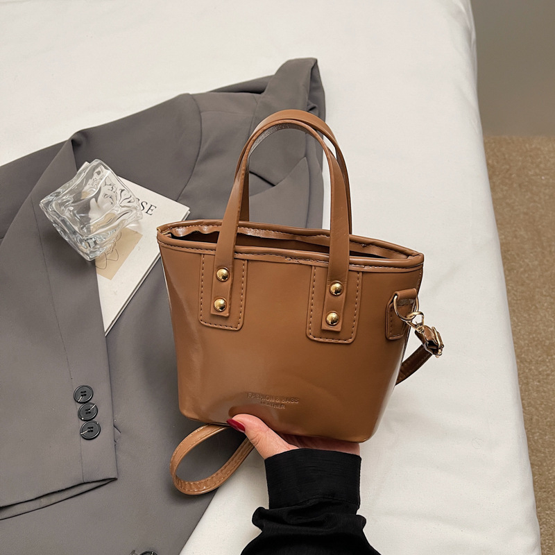 Ženska bucket torba, korejskog stila, PU materijal, zatvarač, unutarnji džep za telefon