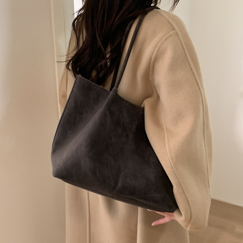 Tote torba - PU materijal, retro stil, zip zatvarač, zima 2025