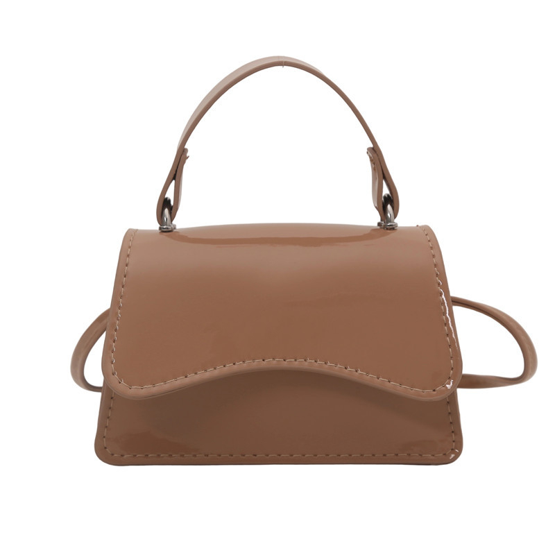 Torba za ramena urbana minimalist PU — mali kvadratni dizajn, horizontalni kvadratni oblik, 2025 ljeto (Stil: Urban Minimalist; Materijal: PU; Trend: Mali kvadratni dizajn; Oblik: Horizontalni kvadrat; Lansiranje: 2025 Ljeto)