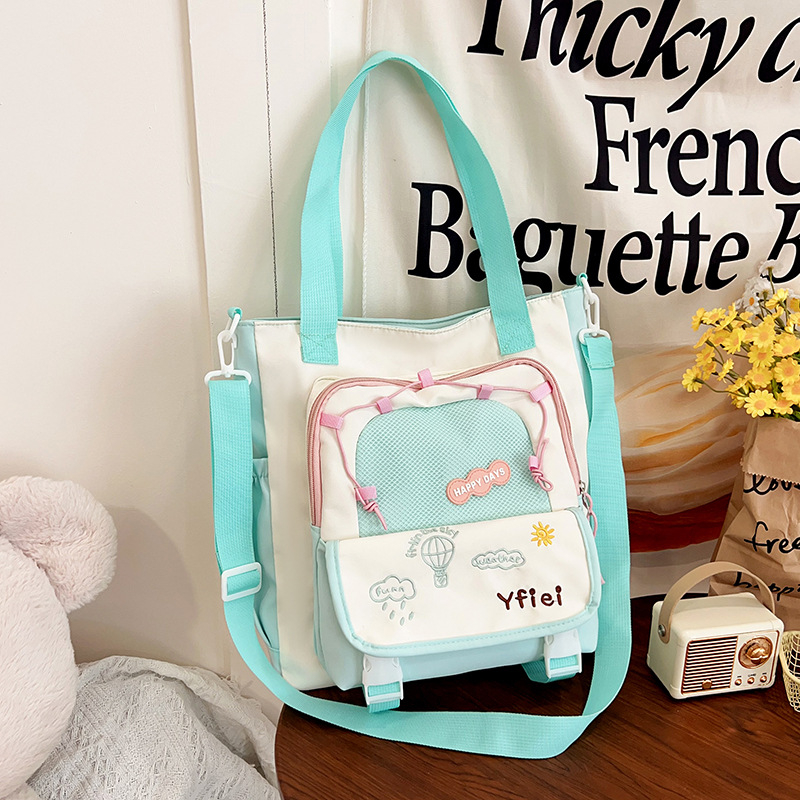 Nylon tote torba, gradski minimalistički stil, zatvarač, džep za dokumente, dvostruke naramenice