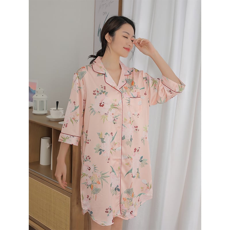 Νυχτικό Ice Silk με γιακά πέτα, καρτούν σχέδιο, μισά μανίκια, λεπτό ύφασμα