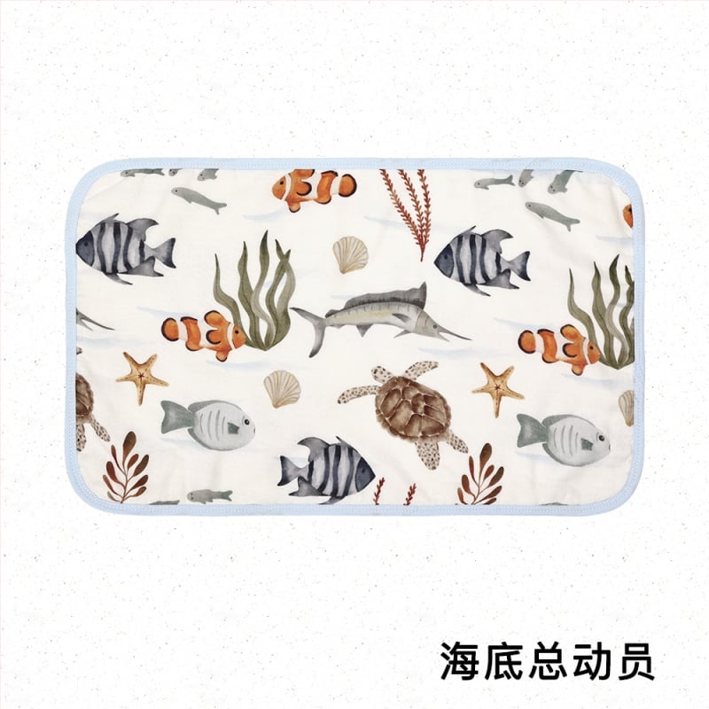 Бебешка възглавничка от марля с осем слоя и бамбуково-памучна материя, стил карикатура, подходяща за бебета и малки деца.