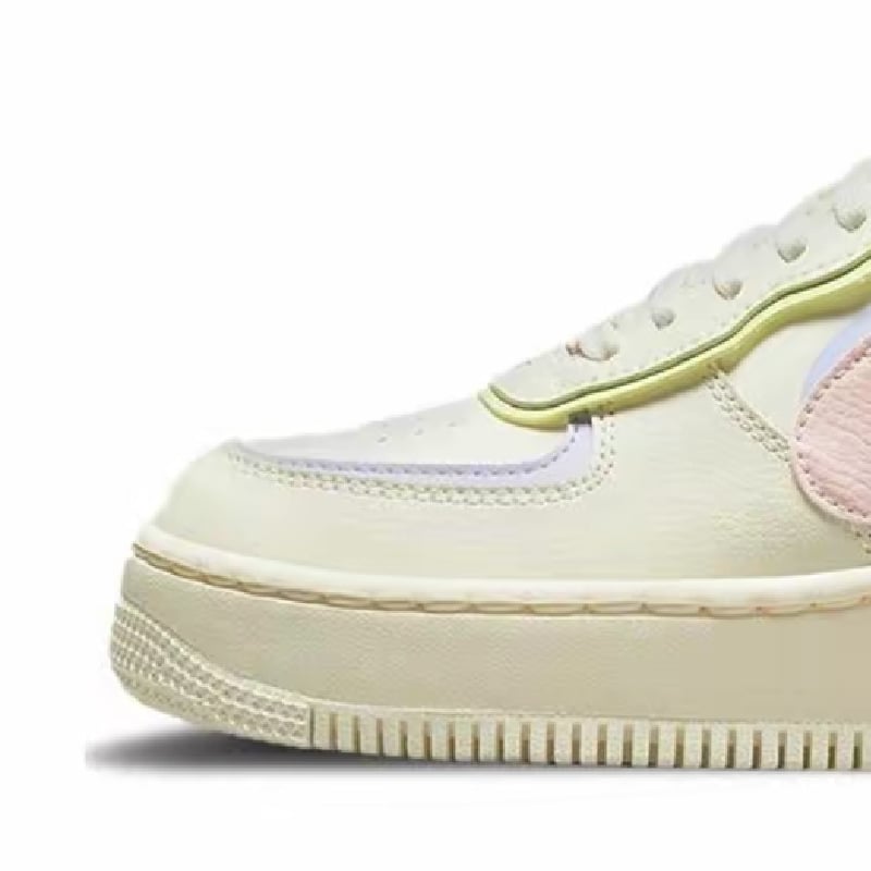 Унисекс обувки с кожена горна част, износоустойчива гумена подметка, повишаваща височина, клиновиден ток