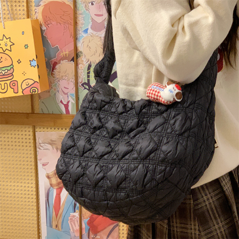 Nylon torba za pazuh s balonastim plisiranim oblikom knedle, poliester podstava, unutarnja džep sa zatvaračem