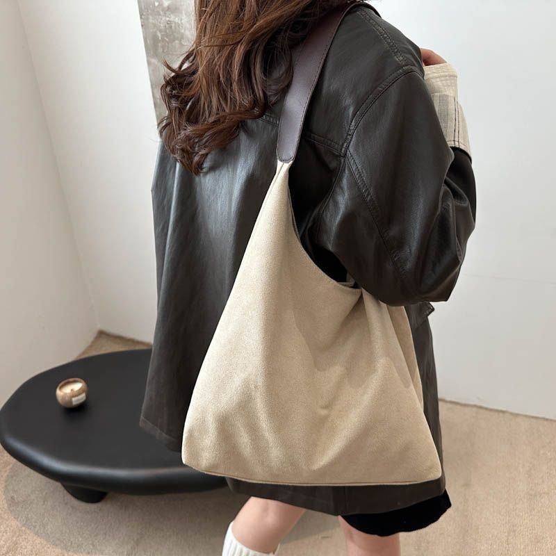 Унисексов велурена Tote чанта за пътуване, зимна колекция 2025, магнитно закопчаване, подплата от велур