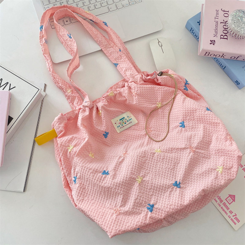 Torbica Tote s mašnicom na ramenu, ulični stil, poliester, srednja veličina, otvoreni vrh