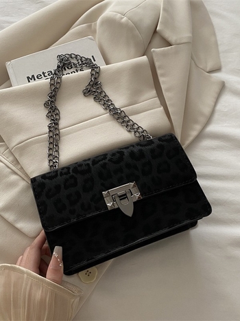 PU materijal, street stil, horizontalni kvadratni oblik torbe, zatvaranje poklopcem, džep za telefon