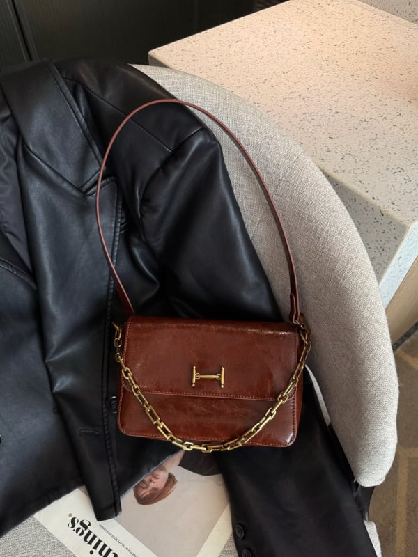 Crossbody torba od PU kože, kvadratnog oblika, casual stil, otvaranje poklopcem, podstava od poliester i pamuka, zimska kolekcija 2025