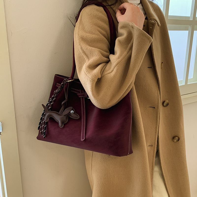 PU crossbody torba za jedno rame, gradski minimalističkog stila, velika kapaciteta, zima 2025 izdanje