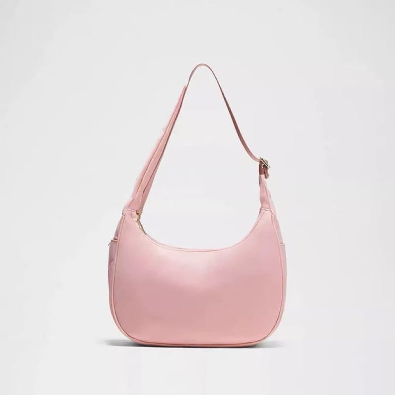 Crossbody torbica od Oxford platna, dumpling oblik, zatvaranje zipom, unutarnja struktura: džep sa zipom i džep za telefon, trodimenzionalna torba