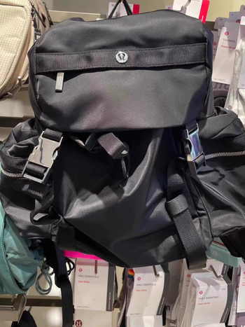 Unisex ruksak za putovanje i fitness, vodootporan Oxford materijal (14L zapremina; pretinac za prijenosno računalo; zakrivljene naramenice)