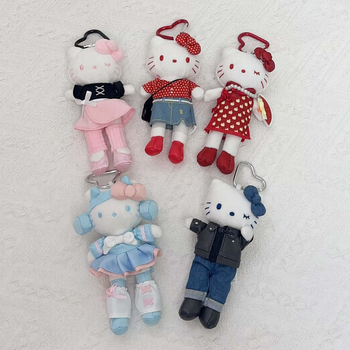 Плюшена котка – ключодържател, дългокрако карикатурно коте, сърцевидно копче, PP памук пълнеж, супер мека къса плюш