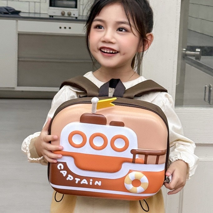 Dječji školski ruksak, zakrivljene naramenice, PVC tijelo, podstava od poliestera, uzorak prijevoznih sredstava, dječji i slatki stil