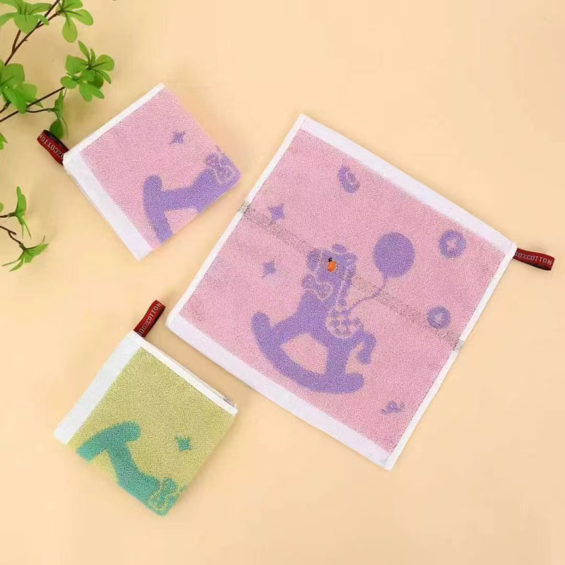 Csecsemő pamut arctörölköző és fürdőlepedő, puha és nedvszívó, szagtalan (pamut • 32-ply • sima szövés • 50–80 g)