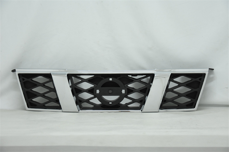 Prednja maska za Nissan X-Trail (2009-2013), metalna, instalacija na radiatoru