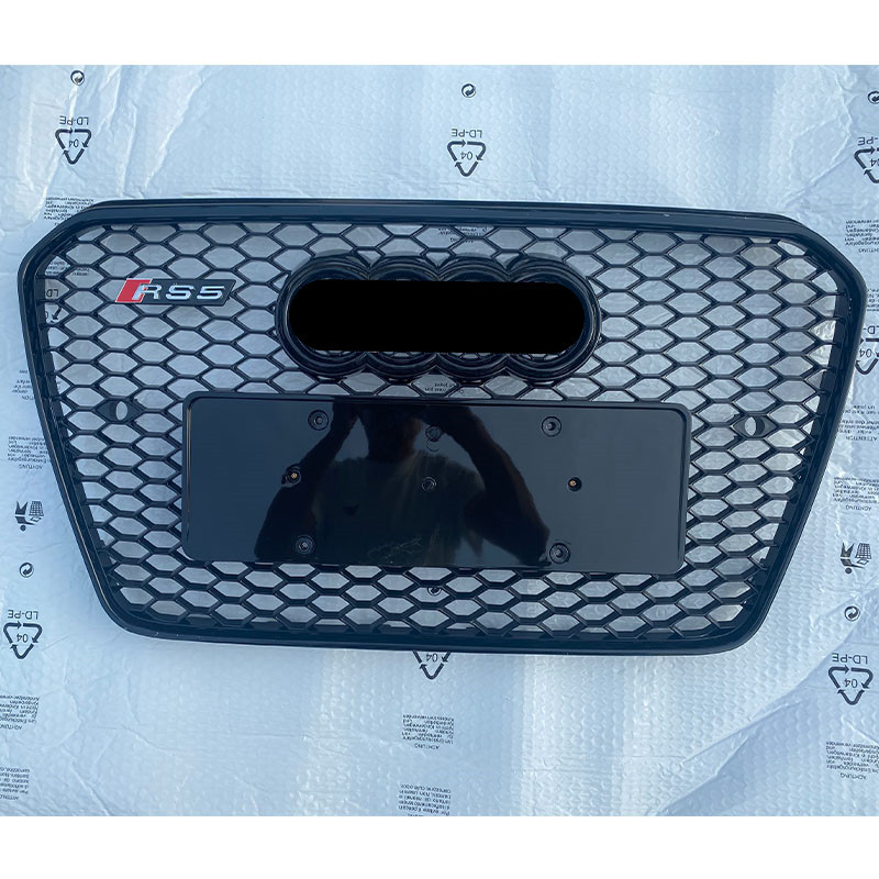 Audi A5/S5 RS5 honeycomb rešetka, ABS plast, montaža na branik, kompatibilno s modelima 2012–2016, težina 3 kg