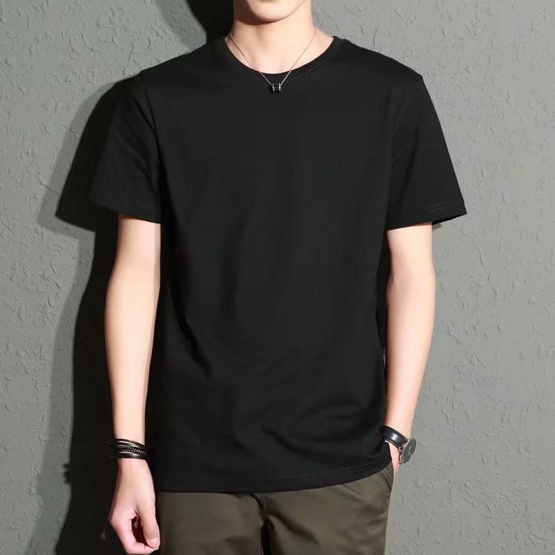 Muški T-shirt s okruglim izrezom, kratkim rukavima, slim-fit, tkanina milk silk (poliester ≥96%), prozračna i brzo se suši