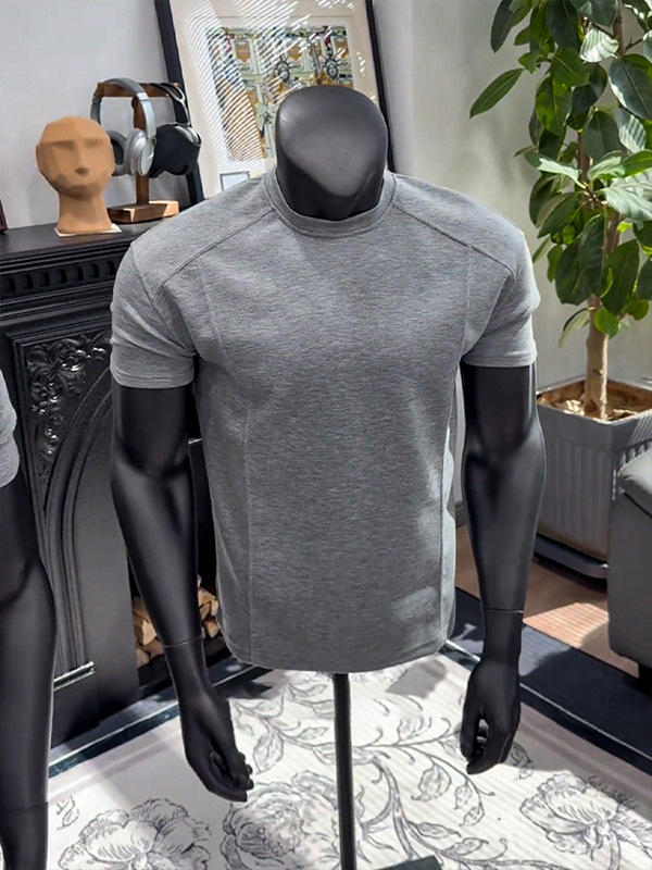 Tricou lejer, mâneci scurte, guler înalt, amestec de bumbac 70%, respirabil, vară