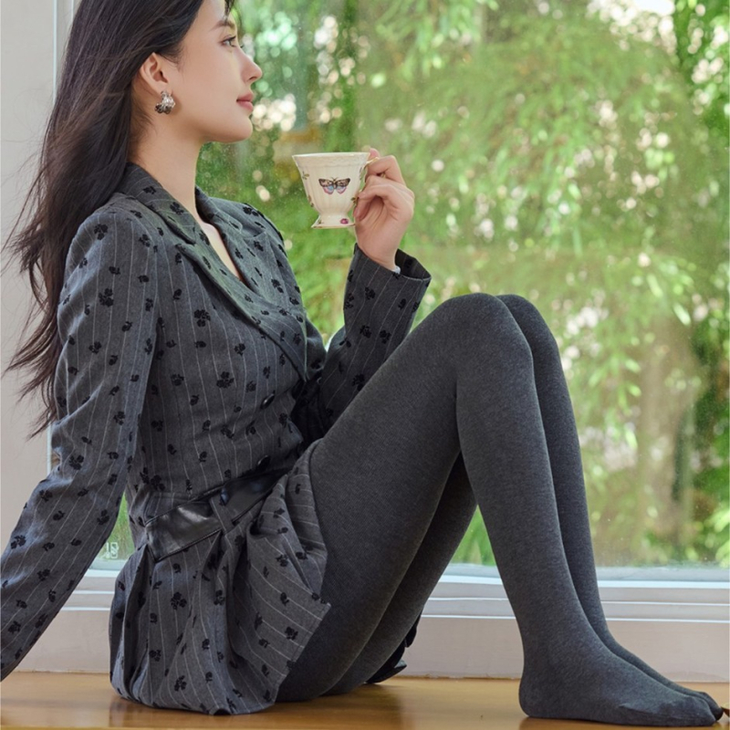 Colanți modelatori din bumbac pentru toamnă–iarnă (70–80% bumbac), talie înaltă, cu picioare, grosime medie